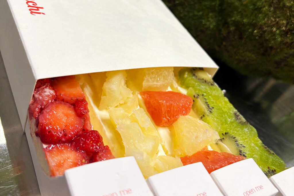 Bonchiのフルーツレアチーズケーキバーの写真